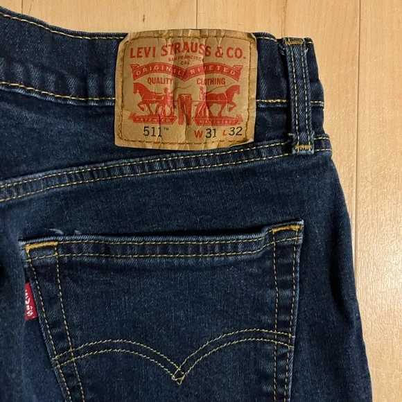 511 Levi's 31x32 - Picture 5 of 5